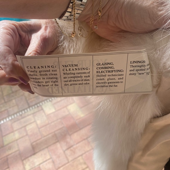 Fox Fur Jacket By Revillon - Picture 11 of 11